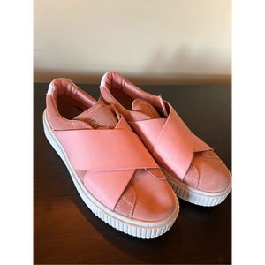Puma platform suede & leather slip on sz7.5